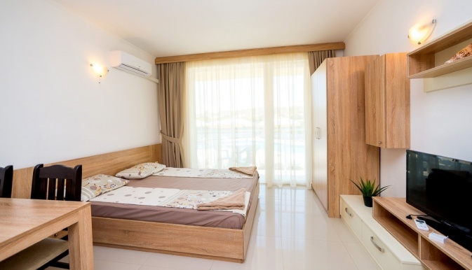 KRISTAL_BEACH_APARTHOTEL_NESSEBAR_BULGARIA_AIR_TOUR_TRAVEL